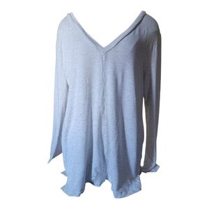Tart, Light Gray V-Neck Long Sleeve Top, Small